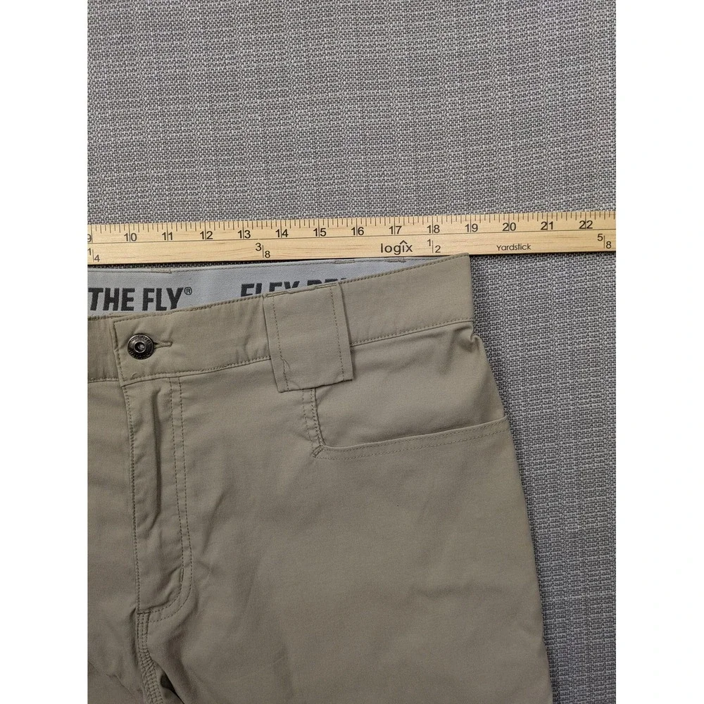 Duluth Trading Co Shorts Mens 38 Beige Flex Dry On-The-Fly Chino 11 Inseam